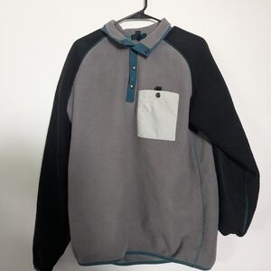 PolarFleece Gray and Teal Pullover